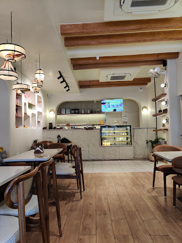 Hummus Nest — cafes